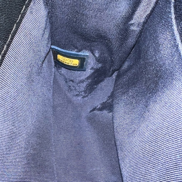 Chanel Navy Blue and Black Medium Boy bag- AUTHENTIC - Picture 11 of 12